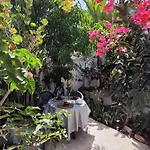 Πανσιόν Casa Tijoco 3*